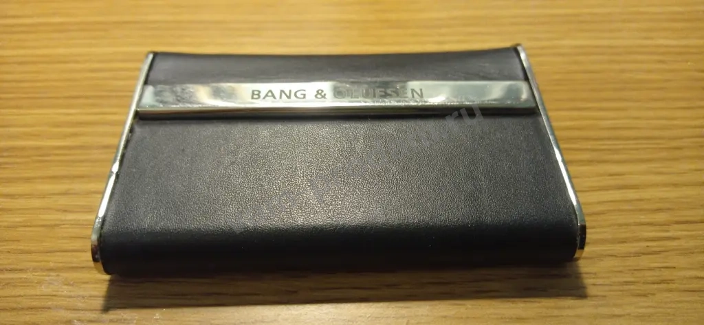 Одежда и аксессуары Bang & Olufsen