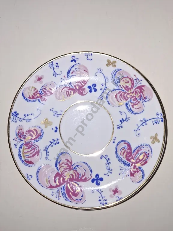 Чашка с блюдцем