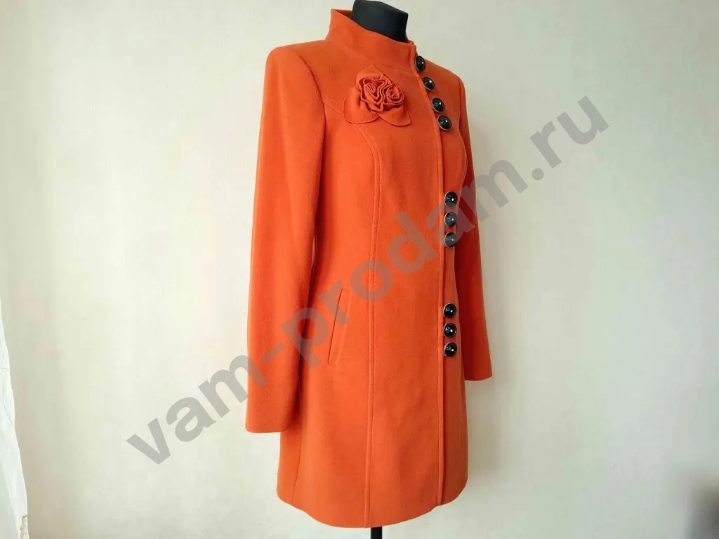 Пальто женское демисезонное 44 размер