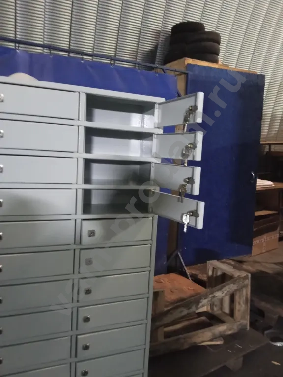 шкаф для телефонов