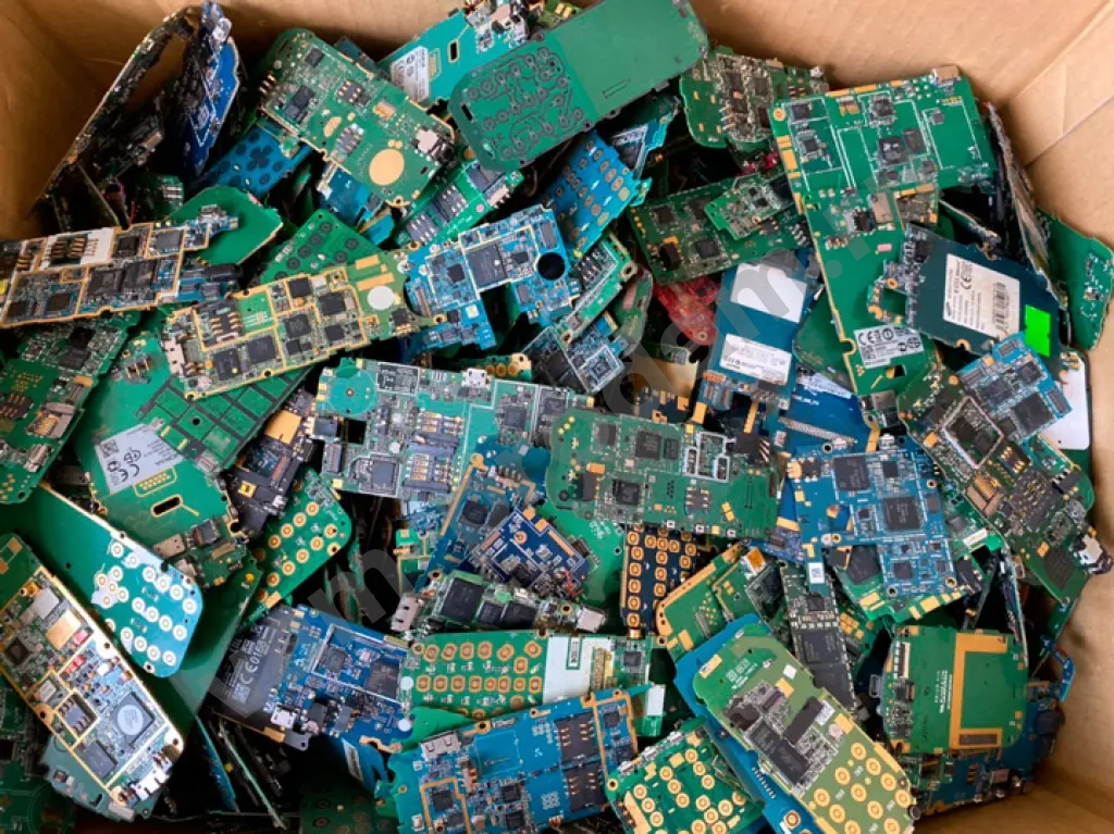 утилизация выкуп плат телефонов ,планшетов,пк,ноутбуков