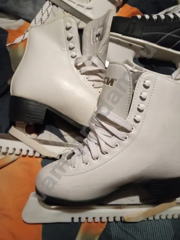 Коньки фигурные