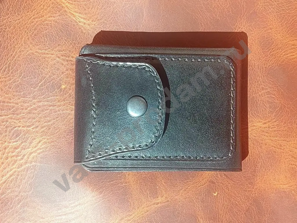 Кошелек кожаный - молодежный