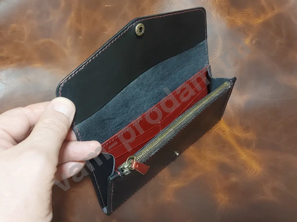 Женский кошелёк из кожи