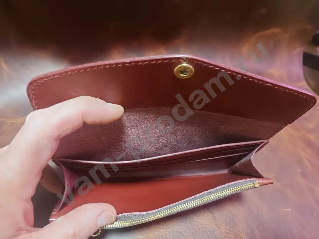 Классический женский кошелёк ручной работы