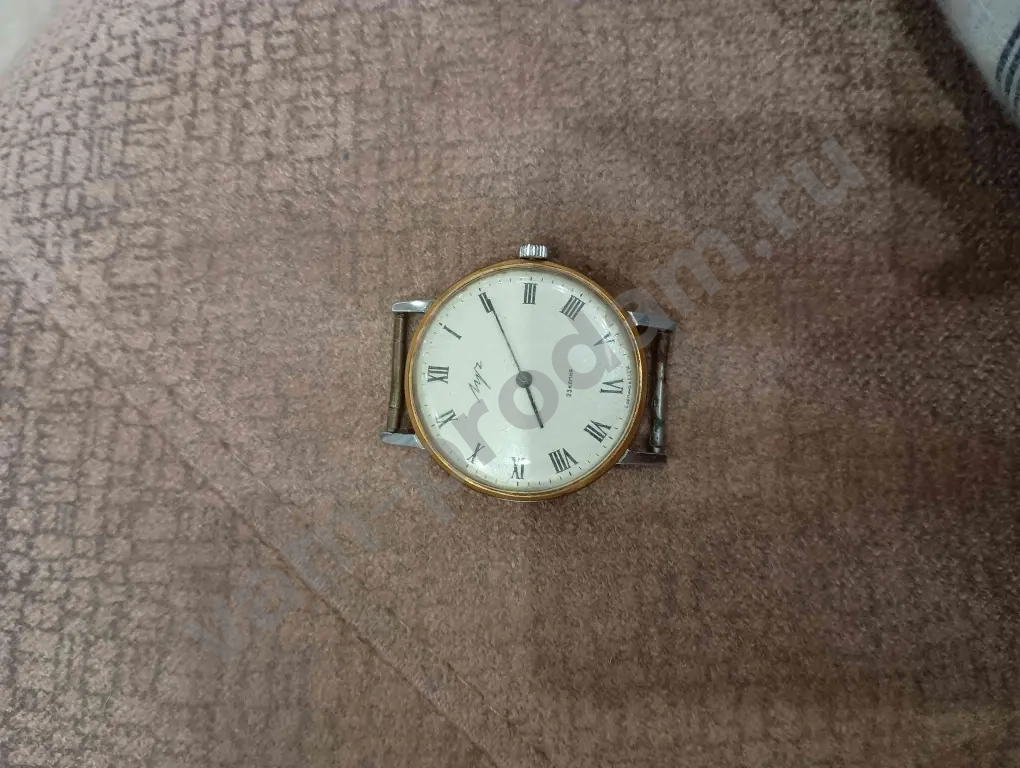 Часы наручные мужские и женские