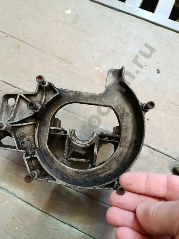 бу оригинальный картер Husqvarna 125r