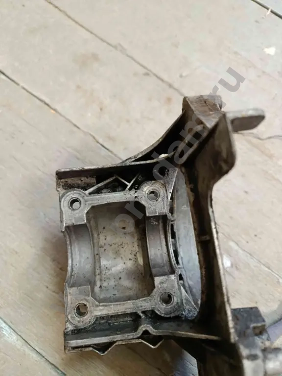 бу картер оригинал Husqvarna 128r