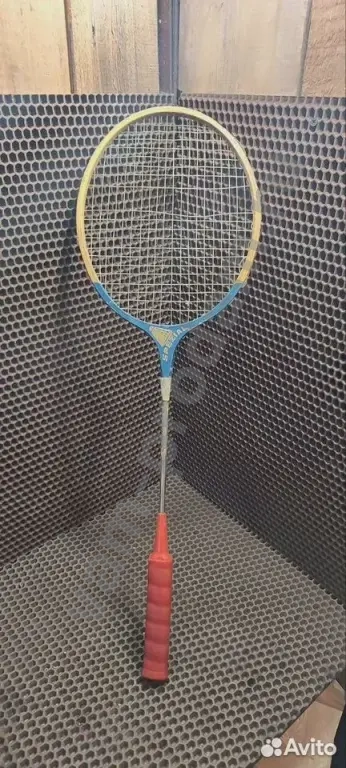 Ракетка для бадминтона