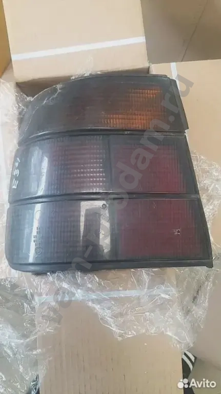 Фонарь Хэлла блэк левый в крыло(наружний) бмв е34