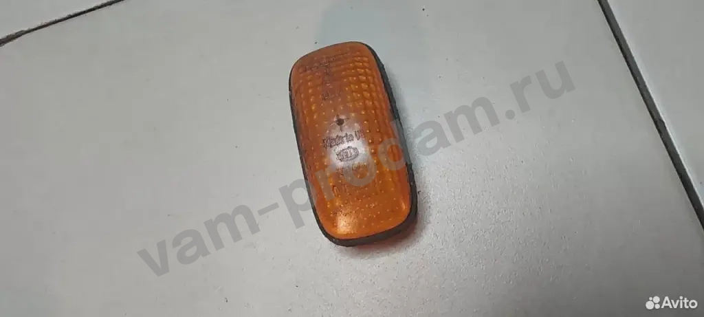 Указатель поворота в крыло Nissan Almera 1