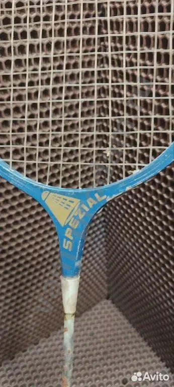 Ракетка для бадминтона