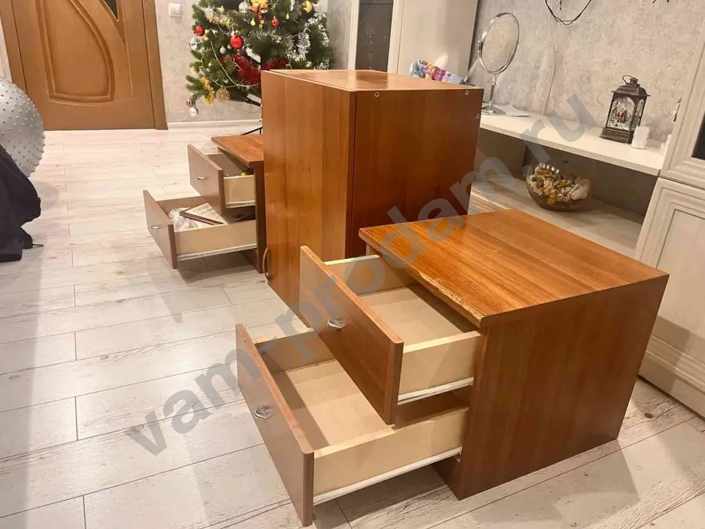 ящик с антресолью и 2 тумбы