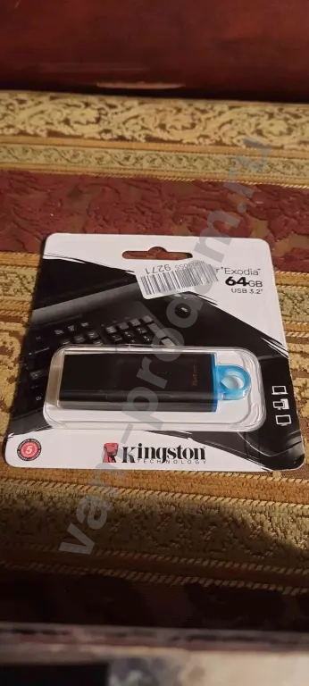 64G Kingston USB 3.2Win781011