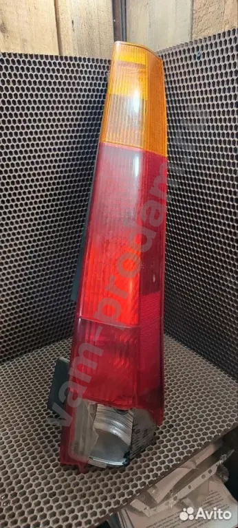 Правый задний фонарь для Honda CR-V