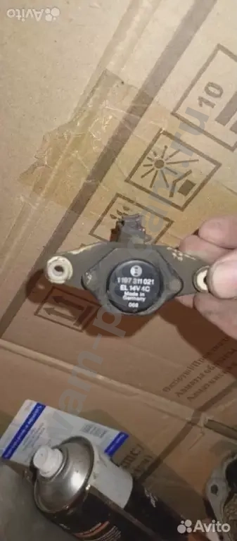 1197311021 Реле-регулятор напряжения Audi 80