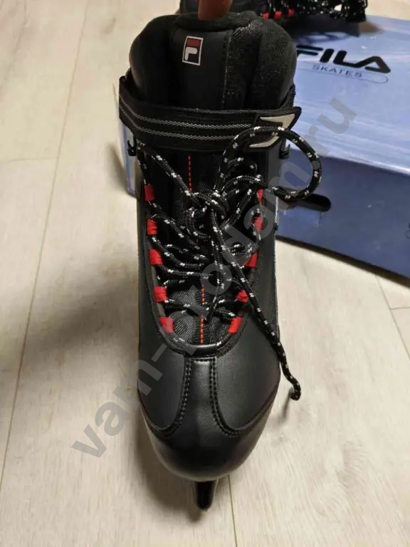 Коньки ледовые FILA 42 (новые)