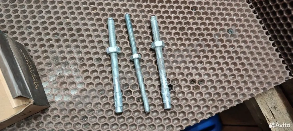 Анкер 10/50. 2шт