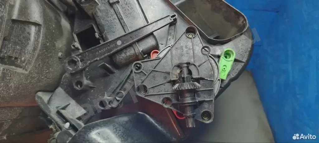 Редуктор привода заслонки BMW 64118390335