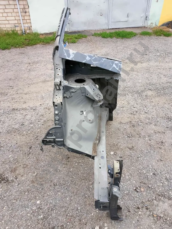 Четветь Тойота Сиена + крыло