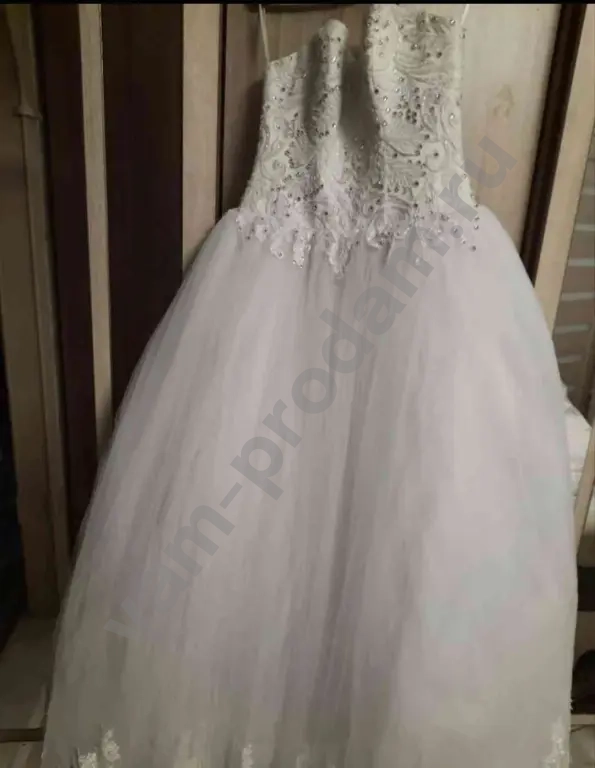 Свадебное платье.