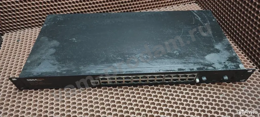 Коммутатор signamax Model 065-7541 24-Port 10/100