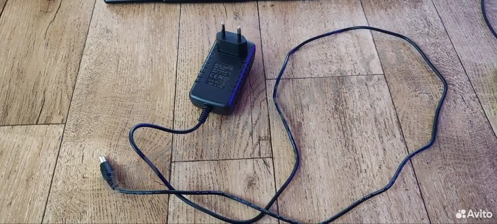 Блок питания для монитора, тв 12В 3A штекер 6.5x4