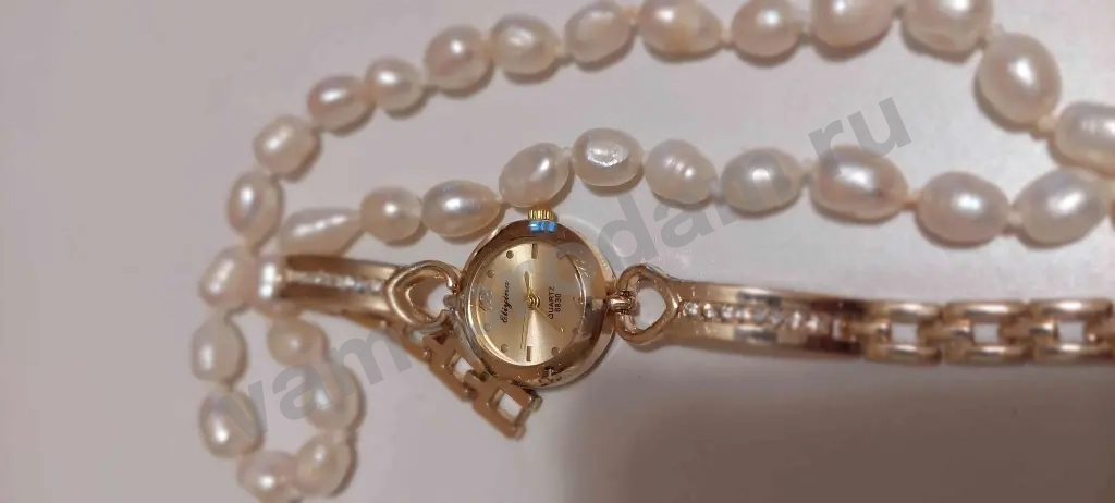 Часы наручные,кварцевые