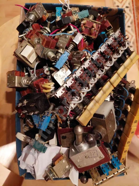 Скупаем радиодетали, платы, приборы, электронику