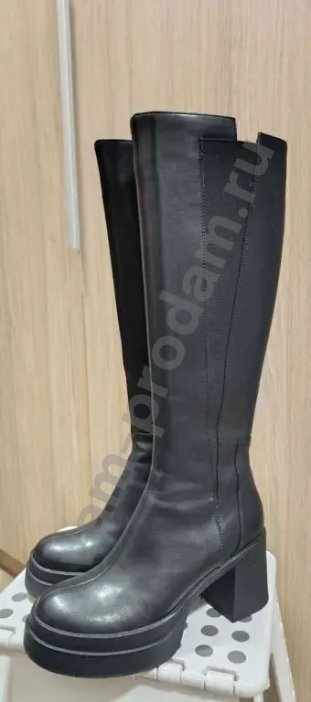Сапоги демисезонные натуральная кожа.