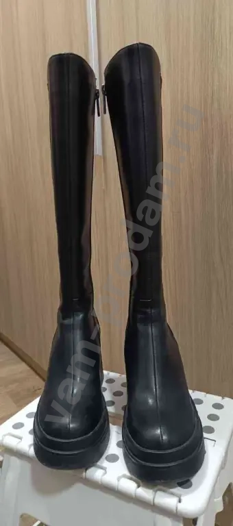 Сапоги демисезонные натуральная кожа.