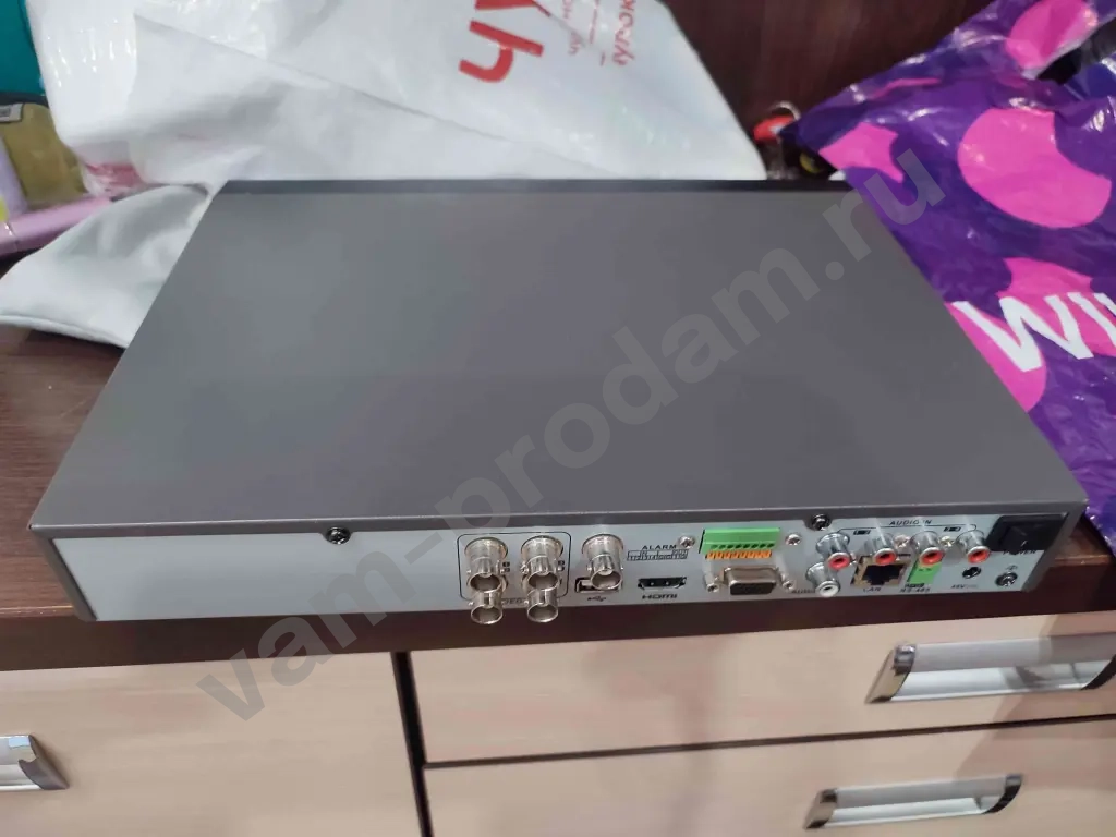 Видеорегистратор HiWatch DS-H204UP