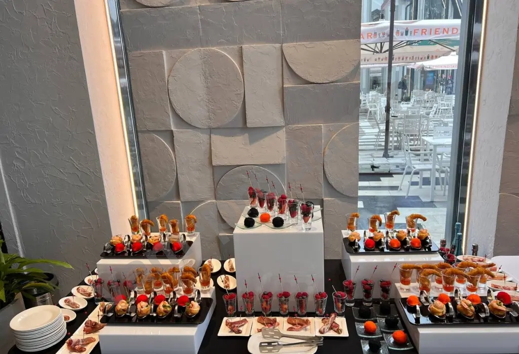 Фуршет в Москве, организация и проведение фуршетов по Московск области