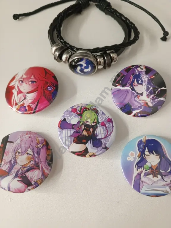 Набор значки и браслет Геншин
