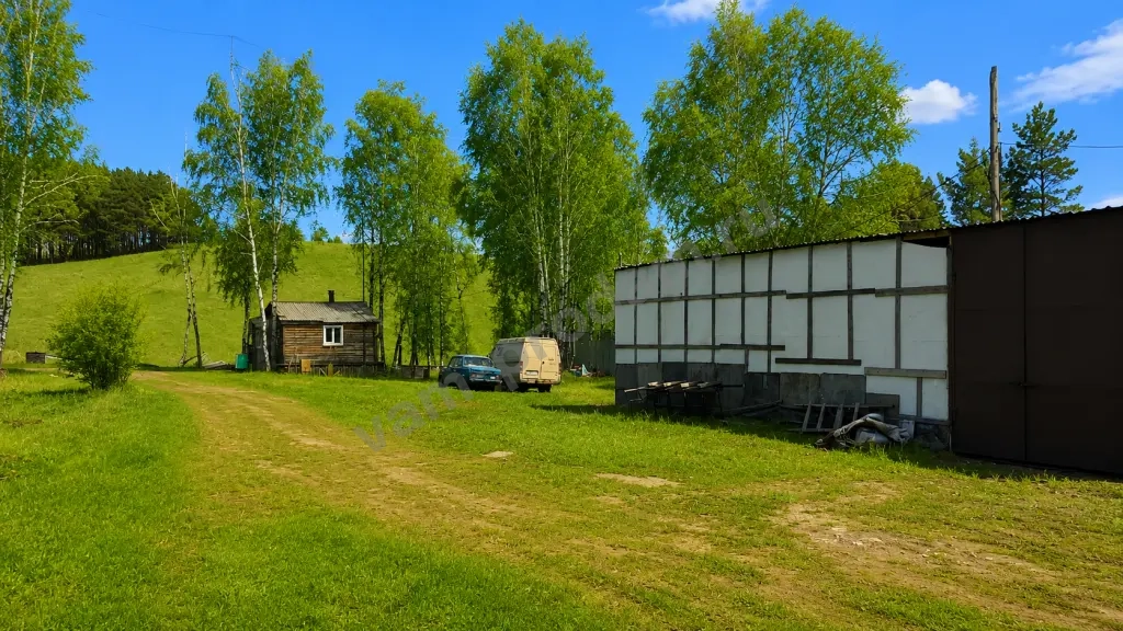 Другая коммерческая недвижимость, 11000 м², Собственник