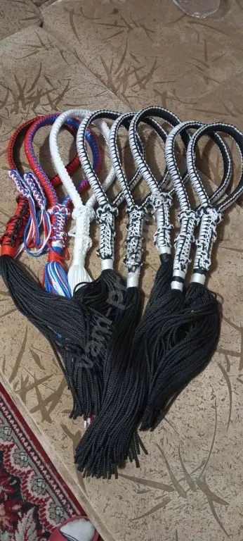 монгкон и пратьиаты