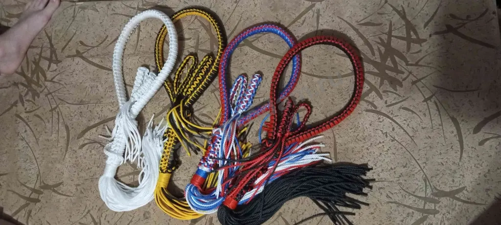 монгкон и пратьиаты