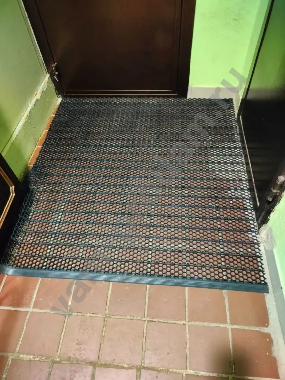 Грязезащитное покрытие на вход и на лестницу