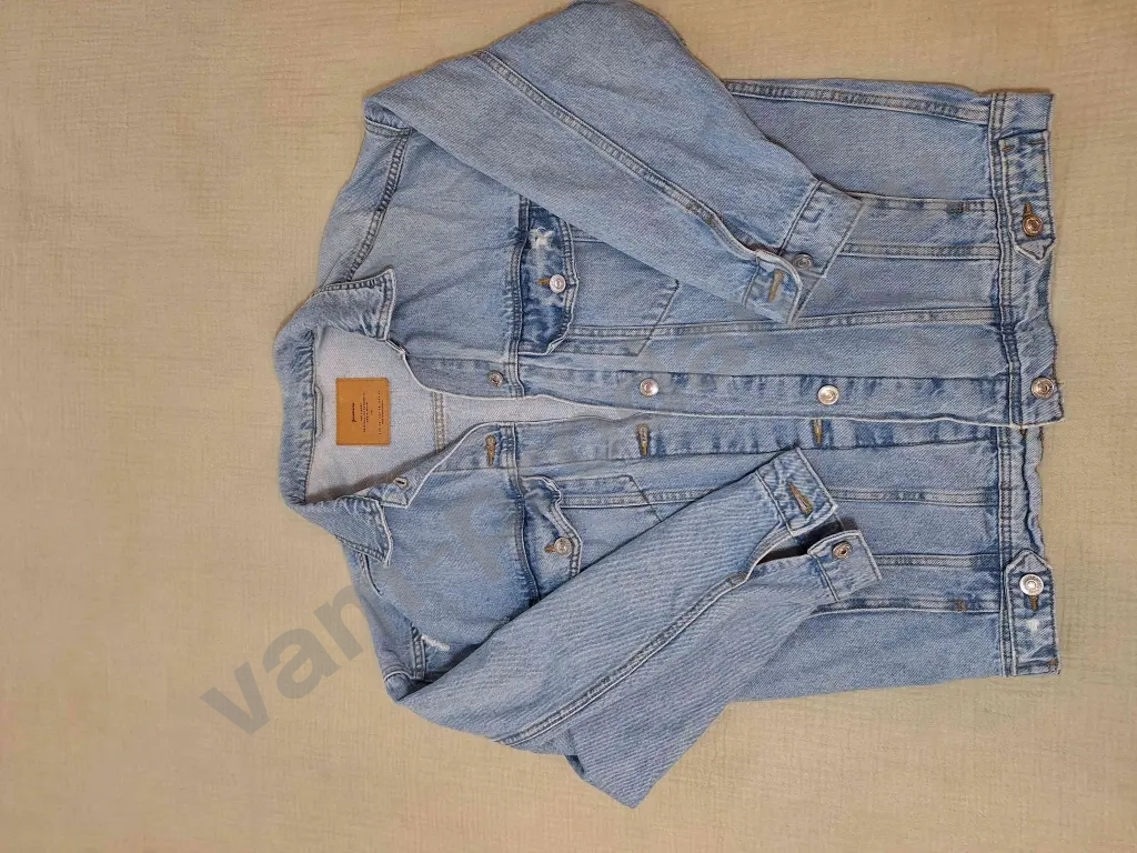 джинсовая куртка Stradivarius