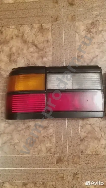 Фонарь задний Volkswagen Passat B3