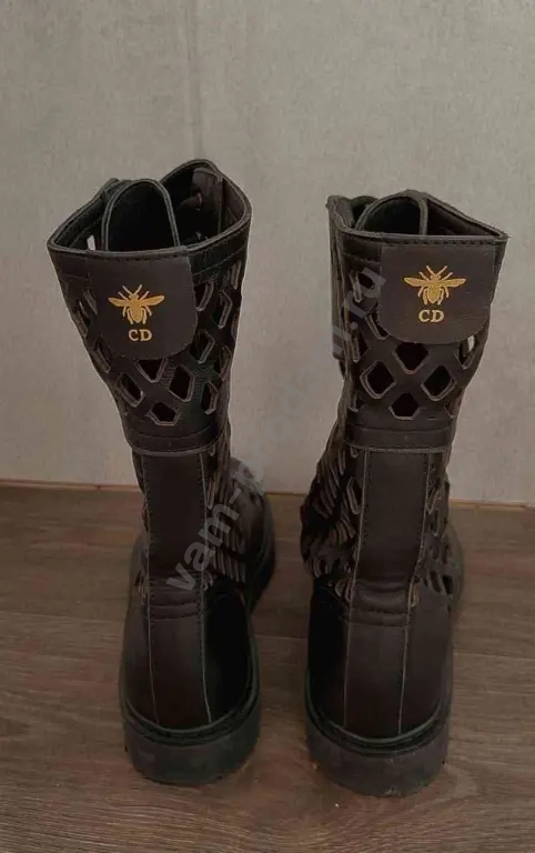 Ботинки женские