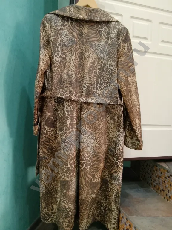 Плащ бренда Stella Rossa Италия