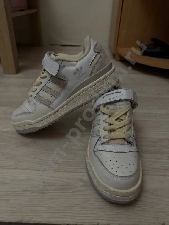 женские кроссовки АДИДАС