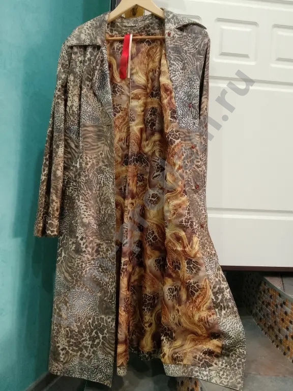 Плащ бренда Stella Rossa Италия