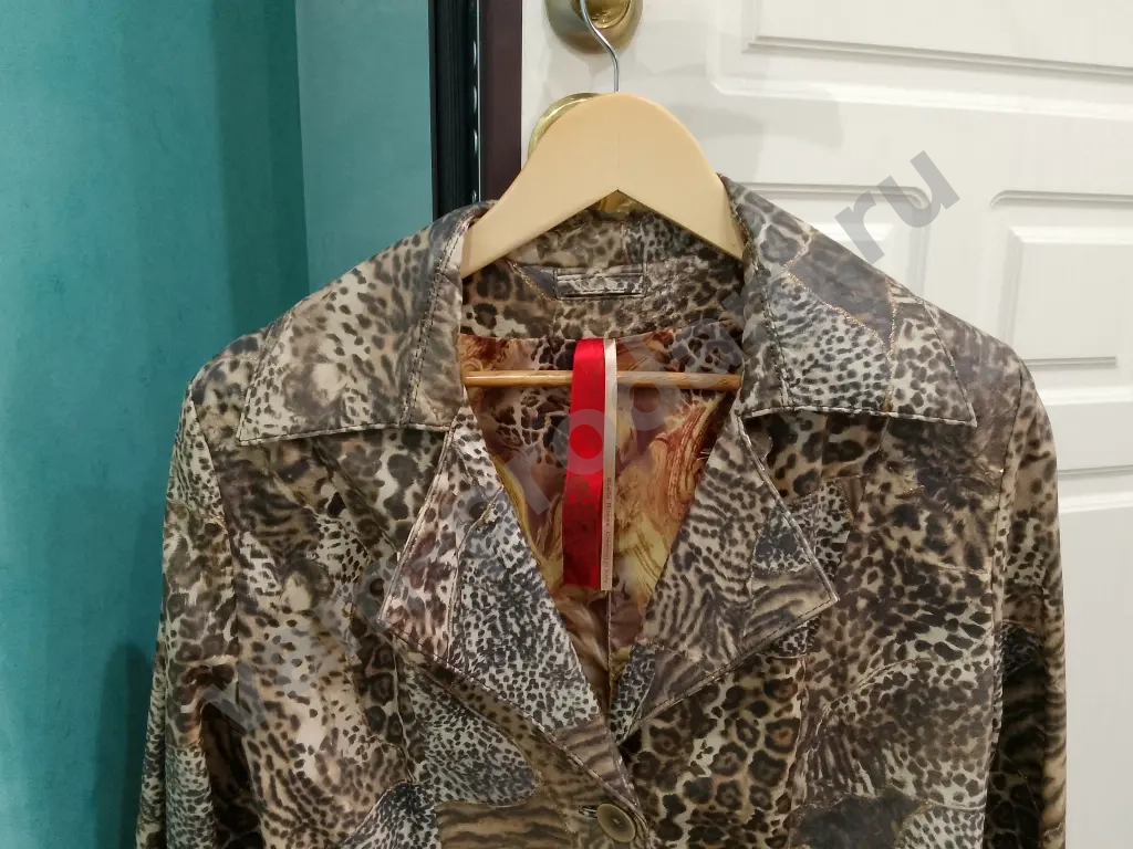 Плащ бренда Stella Rossa Италия