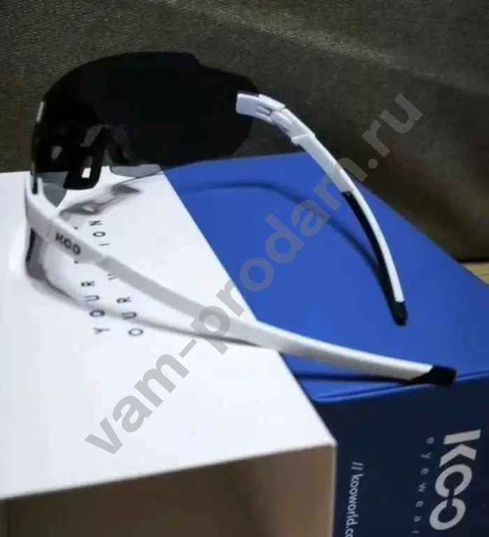 Очки новые спортивные солнцезащитные KOO