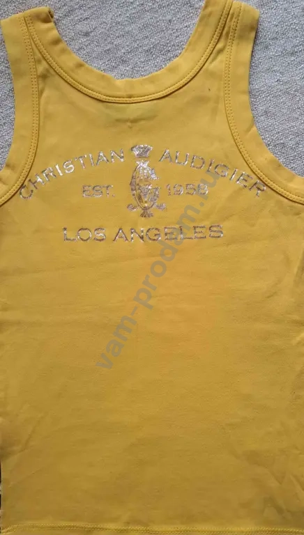 Яркая спортивная майка , со стразами стиль бренда Christian Audigier, новая, р S.