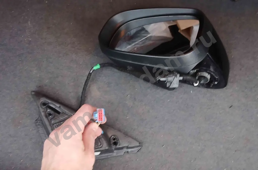 Зеркало volvo s40.