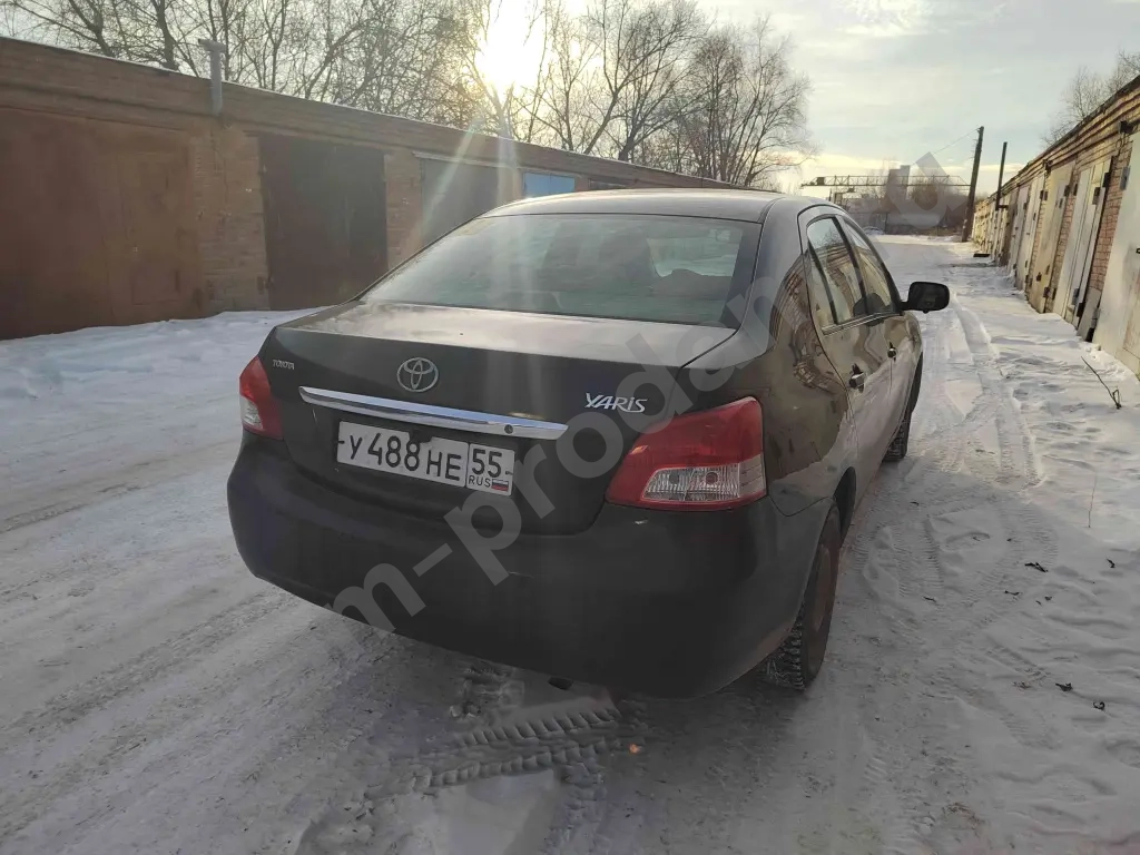 автомобиль Toyota