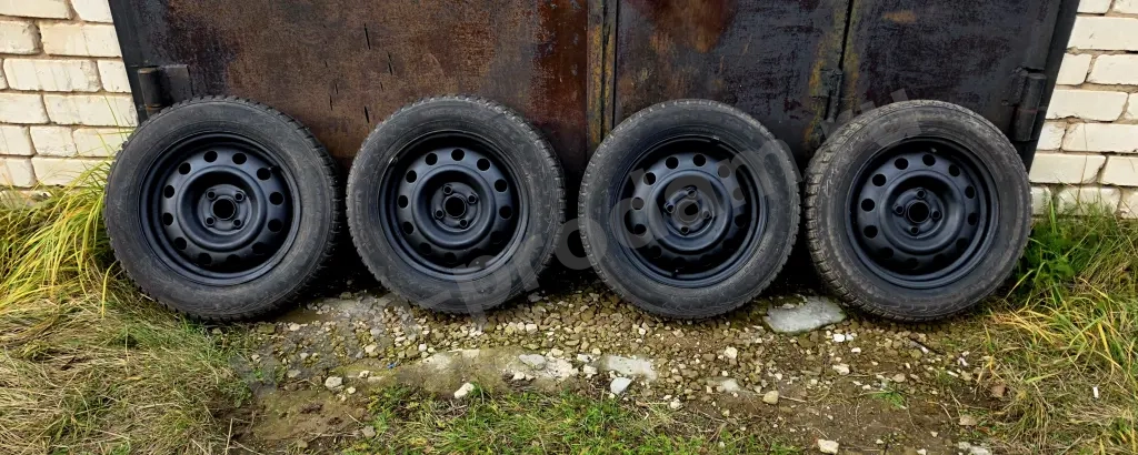 Зимняя шипованная резина с дисками Nokian Hakkapeliitta 7 185/65 R15 92T XL